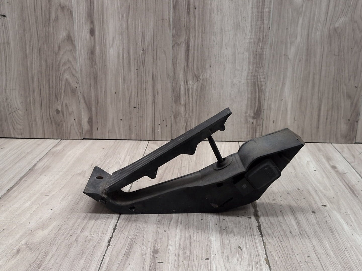 2004-2010 BMW M6 E64 Gas Accelarator Pedal 6772645 OEM