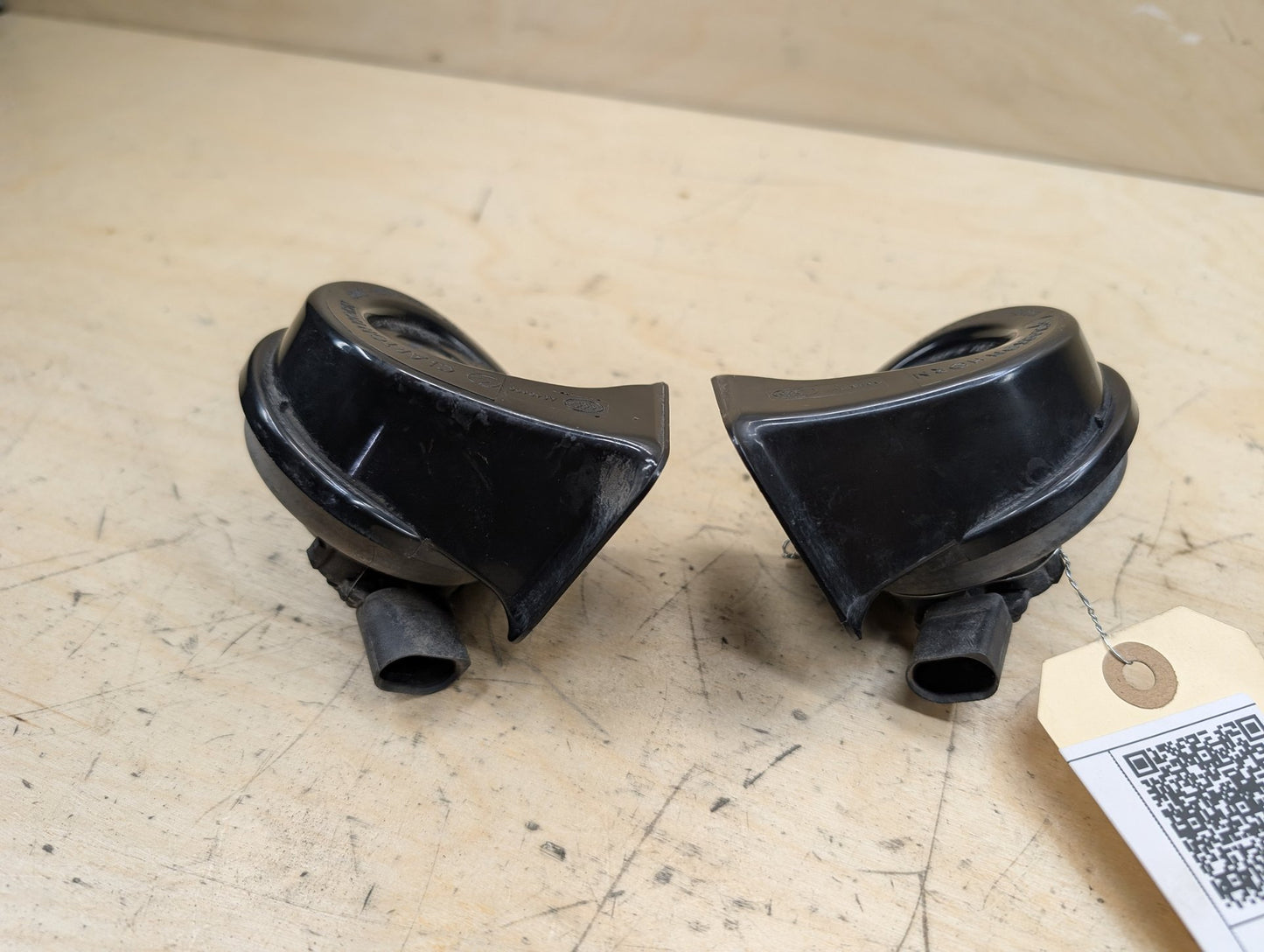 2012-2018 BMW 328i F30 Alarm Horns SET 7300975