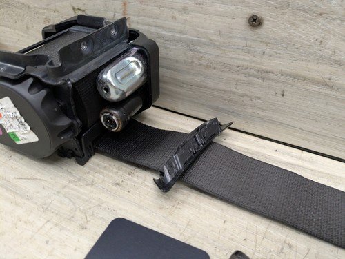OEM BMW F90 M5 G30 530 540 Rear Left Right Upper Seatbelt Seat Belt Retractor