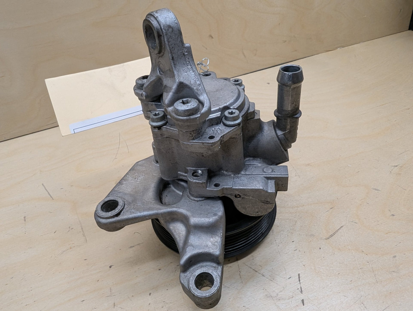 06-13 OEM BMW E82 E88 E90 E92 E93 Hydraulic Power Steering Pump Pulley N54 N55