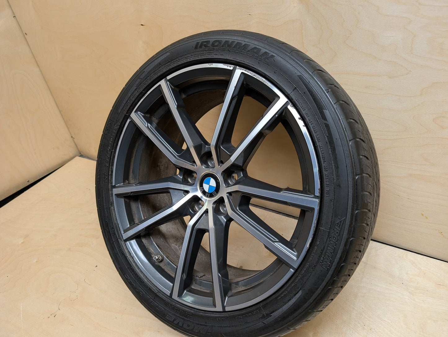 OEM BMW G20 G22 G23 G42 330 M340 FRONT Rim Wheel 18x7.5 ET25 V-spoke Style 780