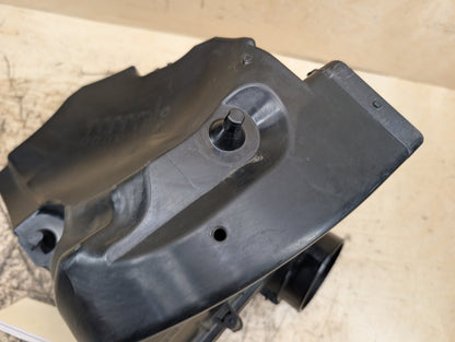 OEM BMW G05 G12 G30 540 740 Air Box Filter Cleaner Intake Resonator Muffler B58