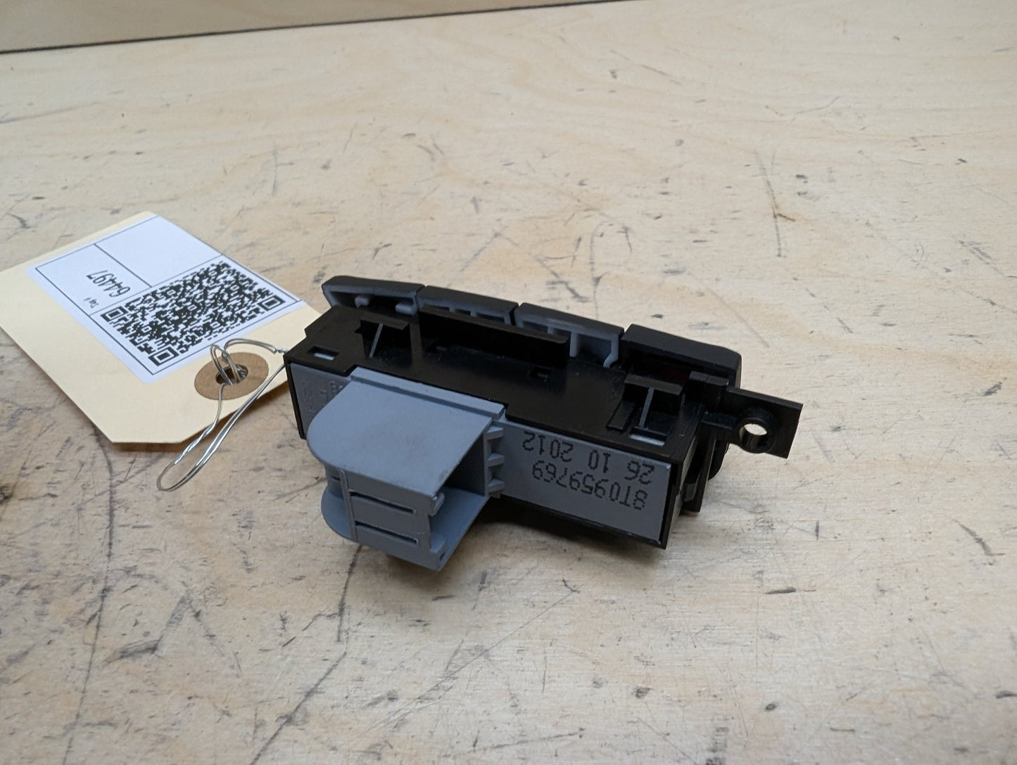 2011-2017 Audi RS5 8T Front Left Driver Seat Memory Switch 8T0959769