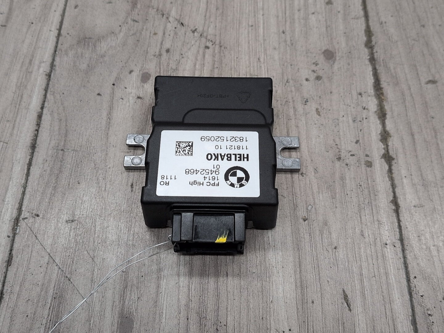 17-24 OEM BMW G01 G05 G12 G20 G22 G42 G30 G80 G82 Fuel Pump Control Module Unit