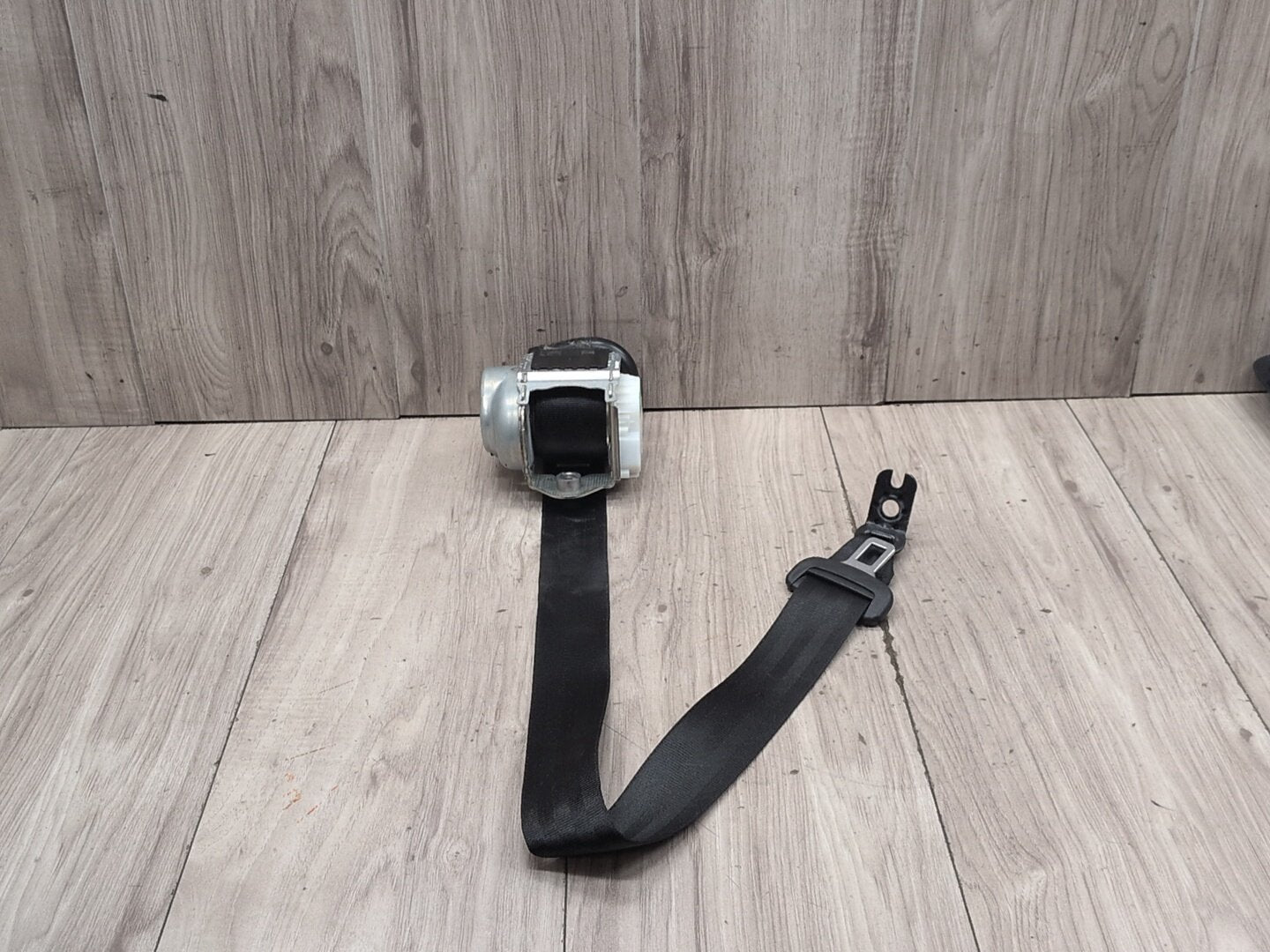 2018-2023 Audi S4 B9 Rear Right Passenger Seatbelt Seat Belt Retractor 8W0857806A