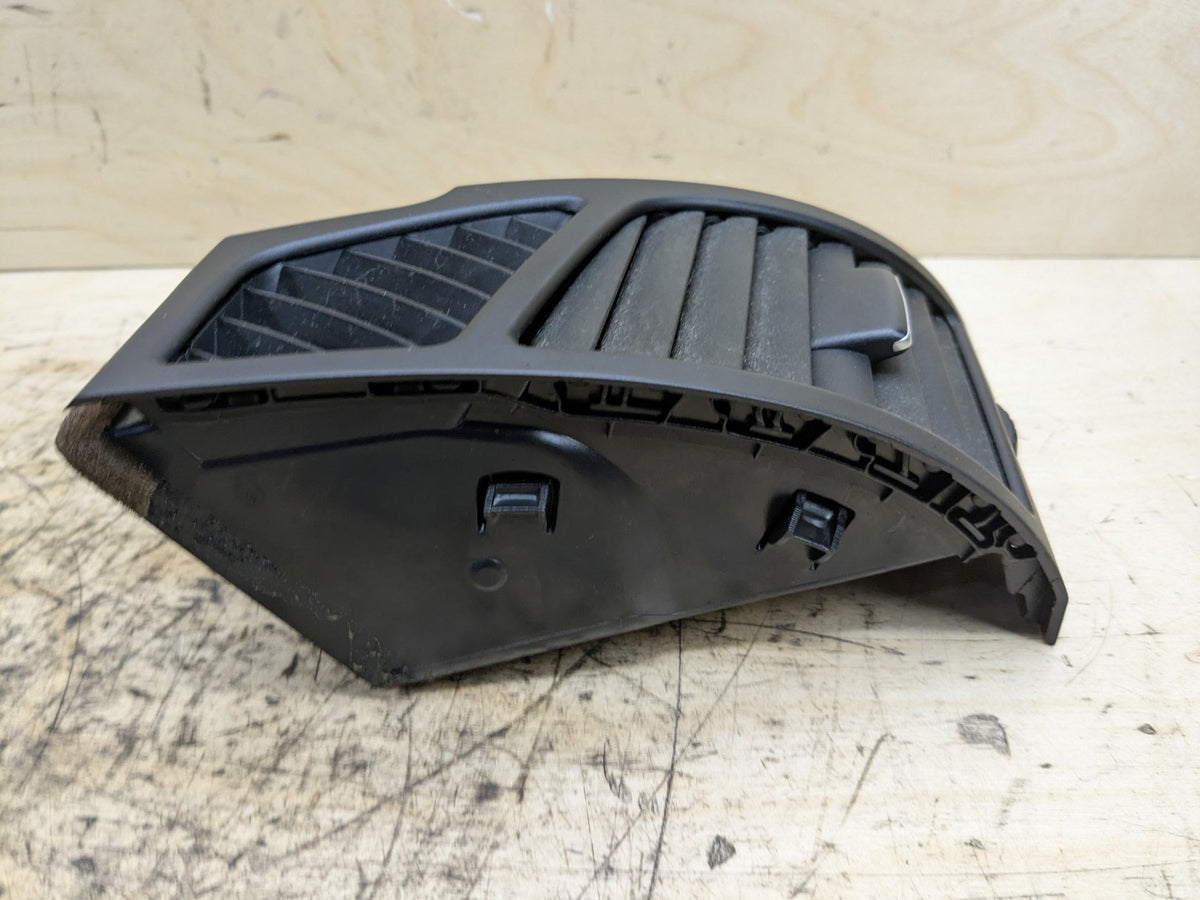 08-13 OEM BMW E82 E88 128 135 Dash Dashboard Right Passenger AC Air Vent Grille