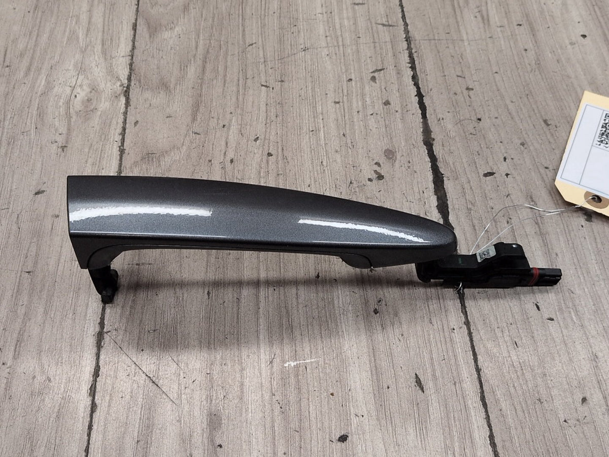 12-18 OEM BMW F30 F32 F80 Front Right Passenger Door Handle COMFORT ACCESS Gray
