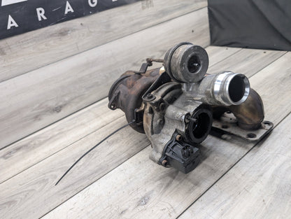OEM BMW F06 F10 F12 F13 535 640 PWG Engine Motor Turbo Charger w/ Manifold 7583908