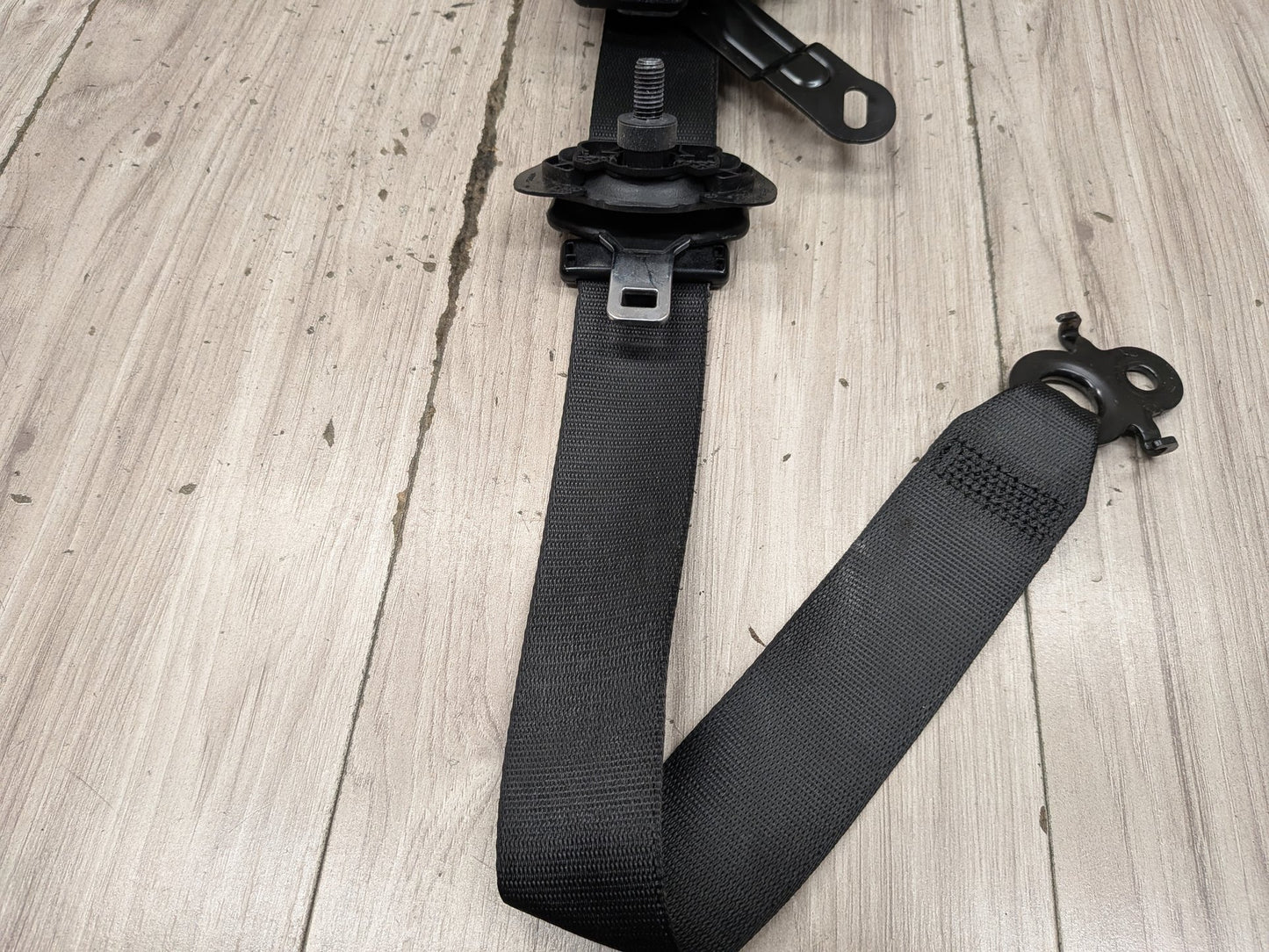 OEM BMW G11 G12 740 750 M760 Front Right Passenger Seat Belt Retractor Black