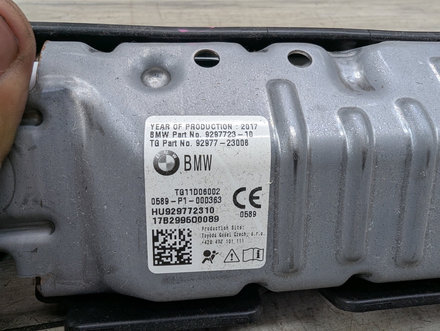 OEM BMW F90 G11 G12 G30 530 540 M550 M5 Front Left Driver Knee Lower Dash Airbag