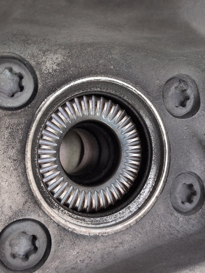 OEM BMW G01 X3 30i 30iX M40iX REAR Right Passenger Knuckle Hub Spindle Bearing