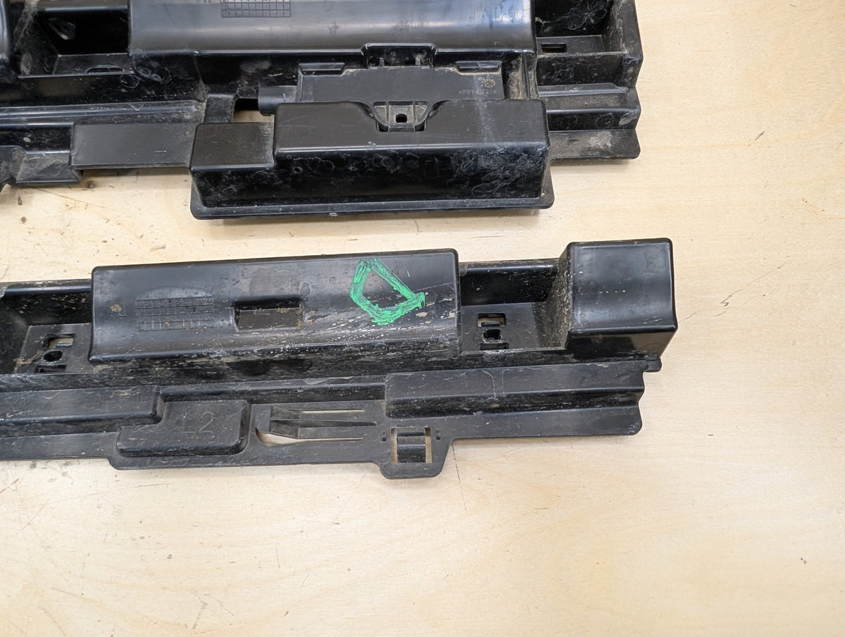 2012-2018 BMW 335i F30 Left Driver Side Skirt Rocker Panel Brackets SET 7256919
