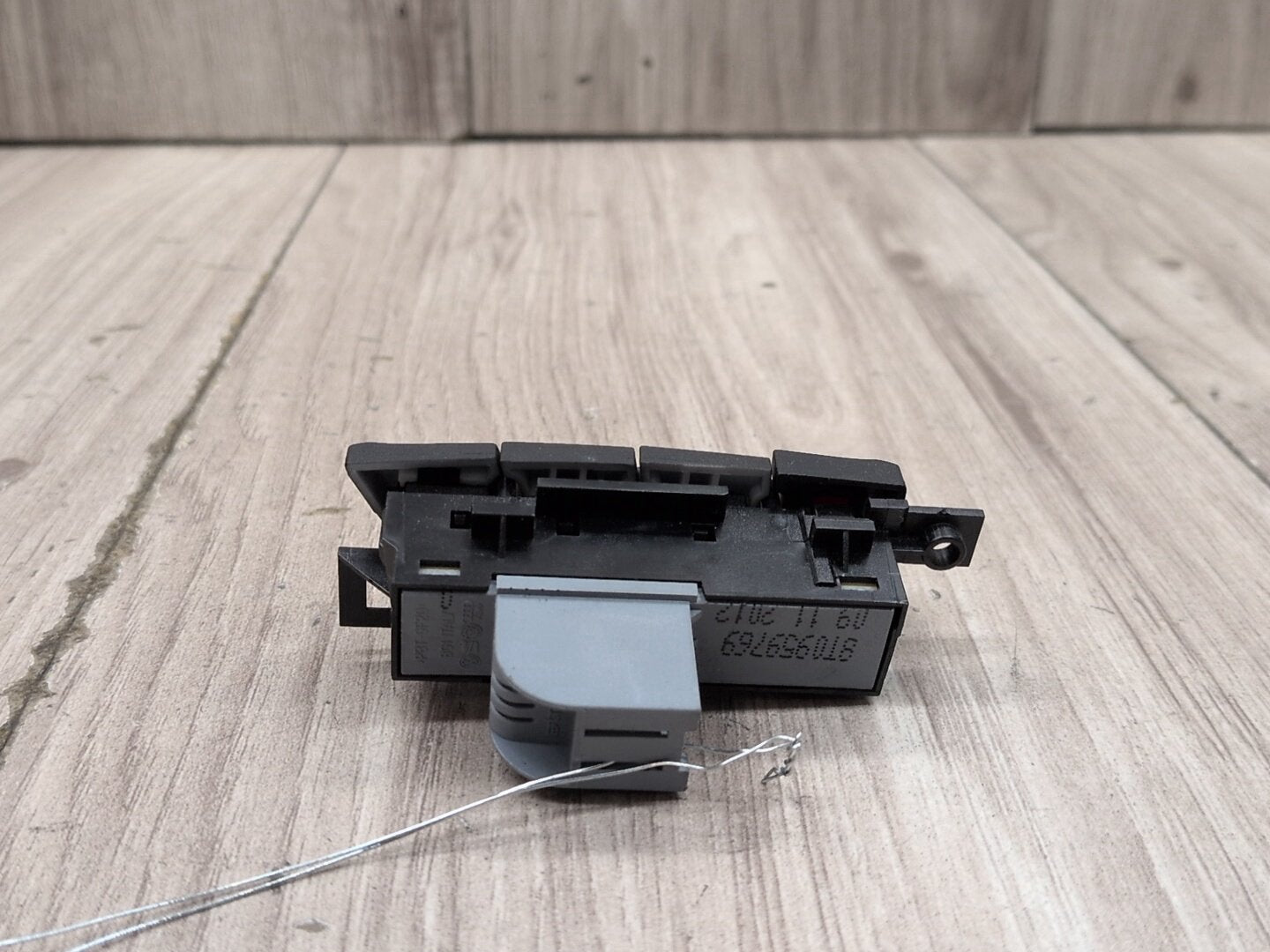 2008 - 2017 Audi S5 8T Front Left Driver Seat Memory Switch 8T0959769