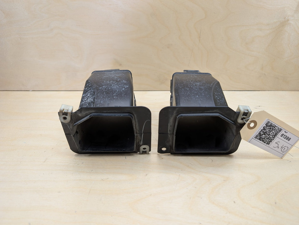 2018-2024 BMW X3 G01 Left Right Brake Air Ducts SET 7400006 OEM