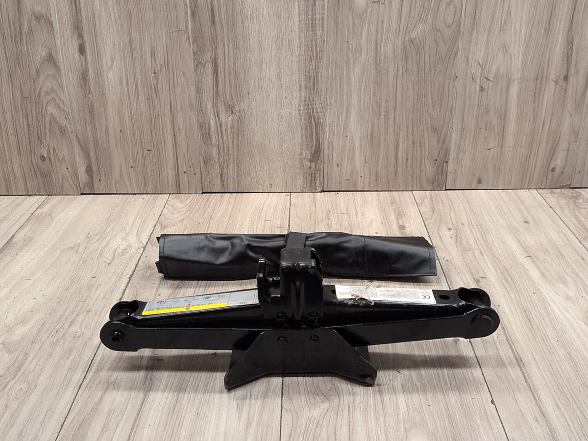 2015-2018 Audi Q3 8U Emergency Spare Wheel Rim Tire Tool Kit SET 5N0011031E OEM