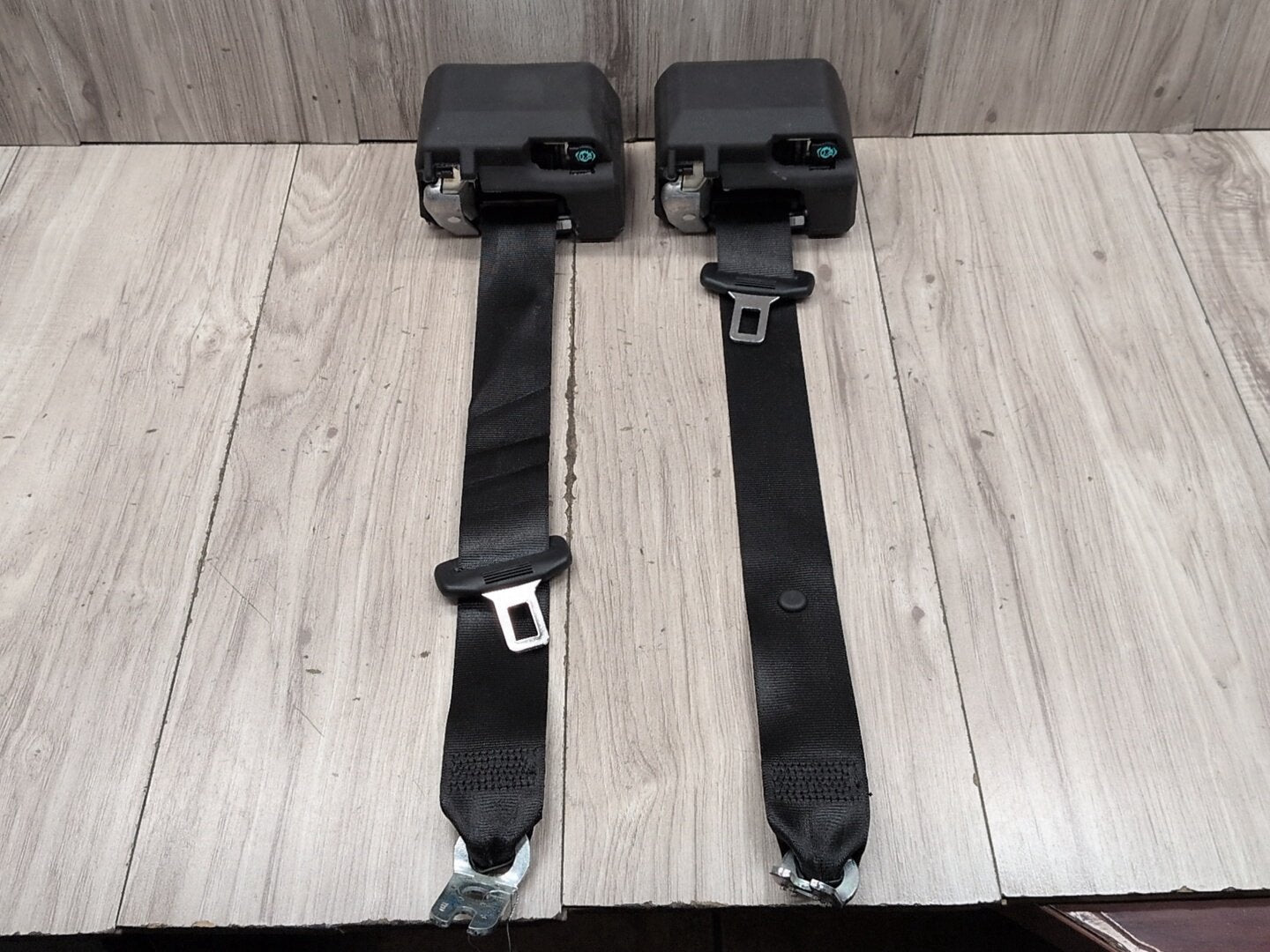 2008-2017 Audi S5 8T Rear Left or Right Seatbelt Seat Belt Retractor PAIR