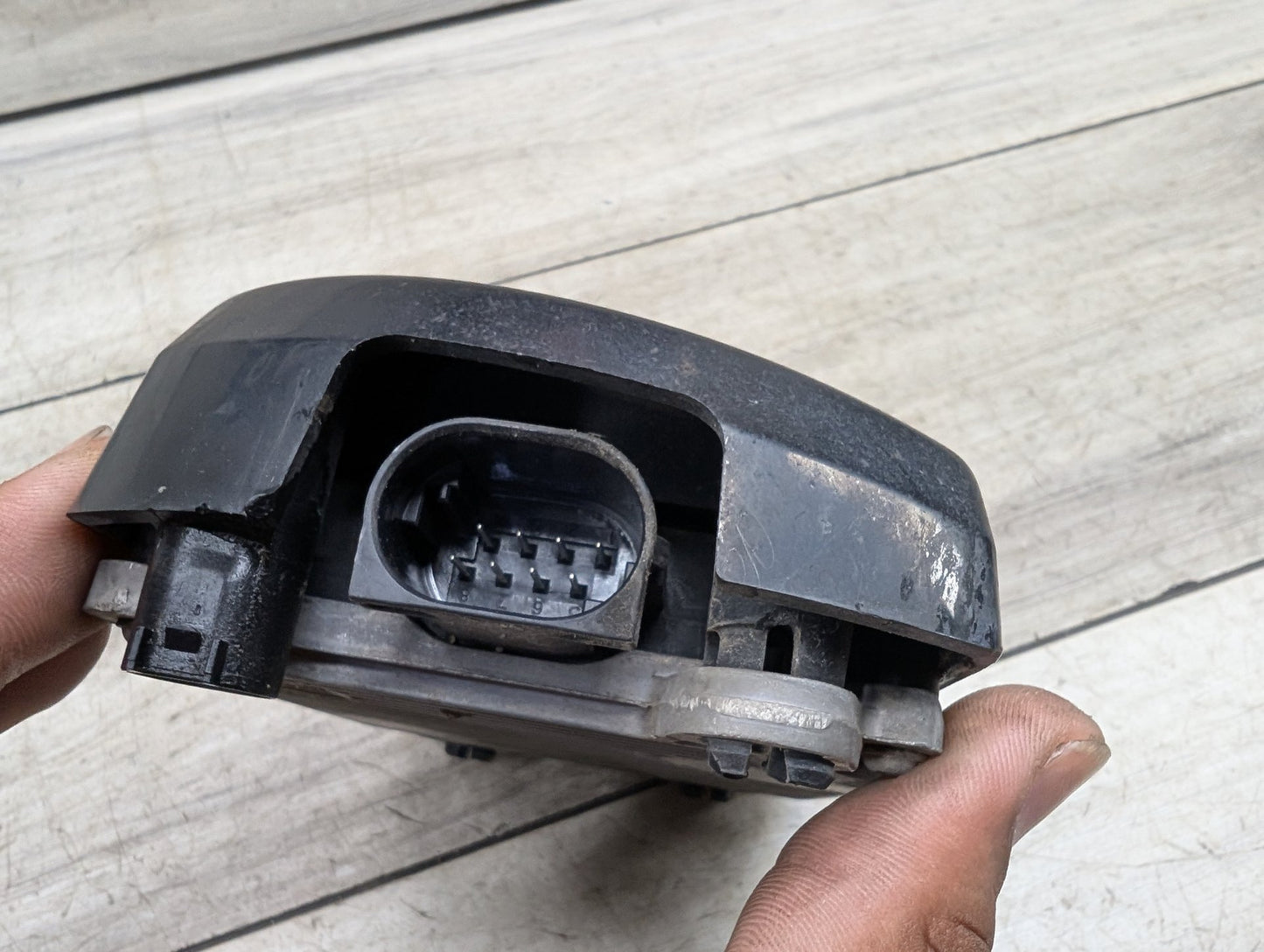 2017-2023 BMW M550i xDrive G30- Front Bumper Cruise Control Distance Radar Senor Module PN: 6888029