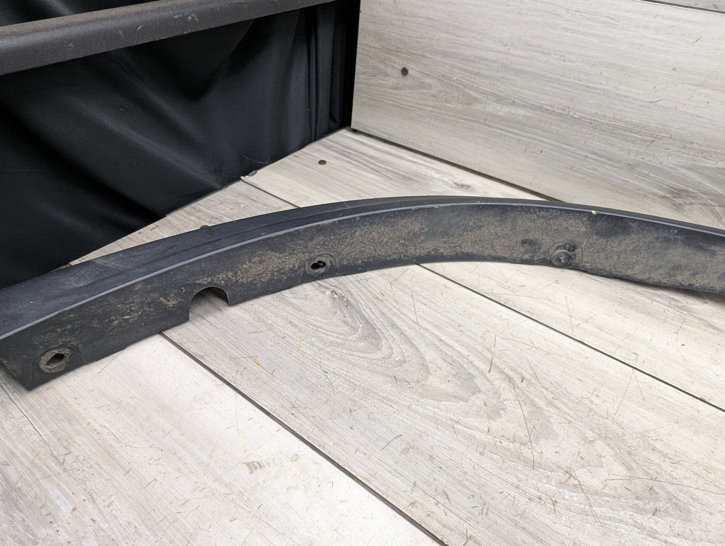 2014 - 2018 BMW X5 F15 Rear Left Driver Fender Flare Arch Trim Molding 7309099 N63B