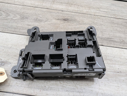 2007-2013 BMW X5 E70 Rear Power Distribution Fuse Box 6931687