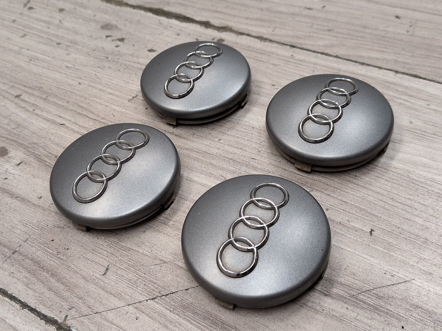 2015-2018 Audi Q3 8U - Wheel Rim Hub Center Cap SET PN: 4B0601170