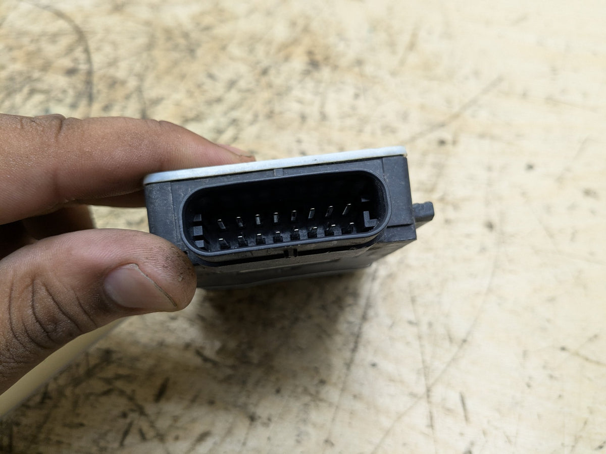 2016-2019 BMW 750i G12 Blind Spot Lane Sensor Radar Module 6877646 OEM