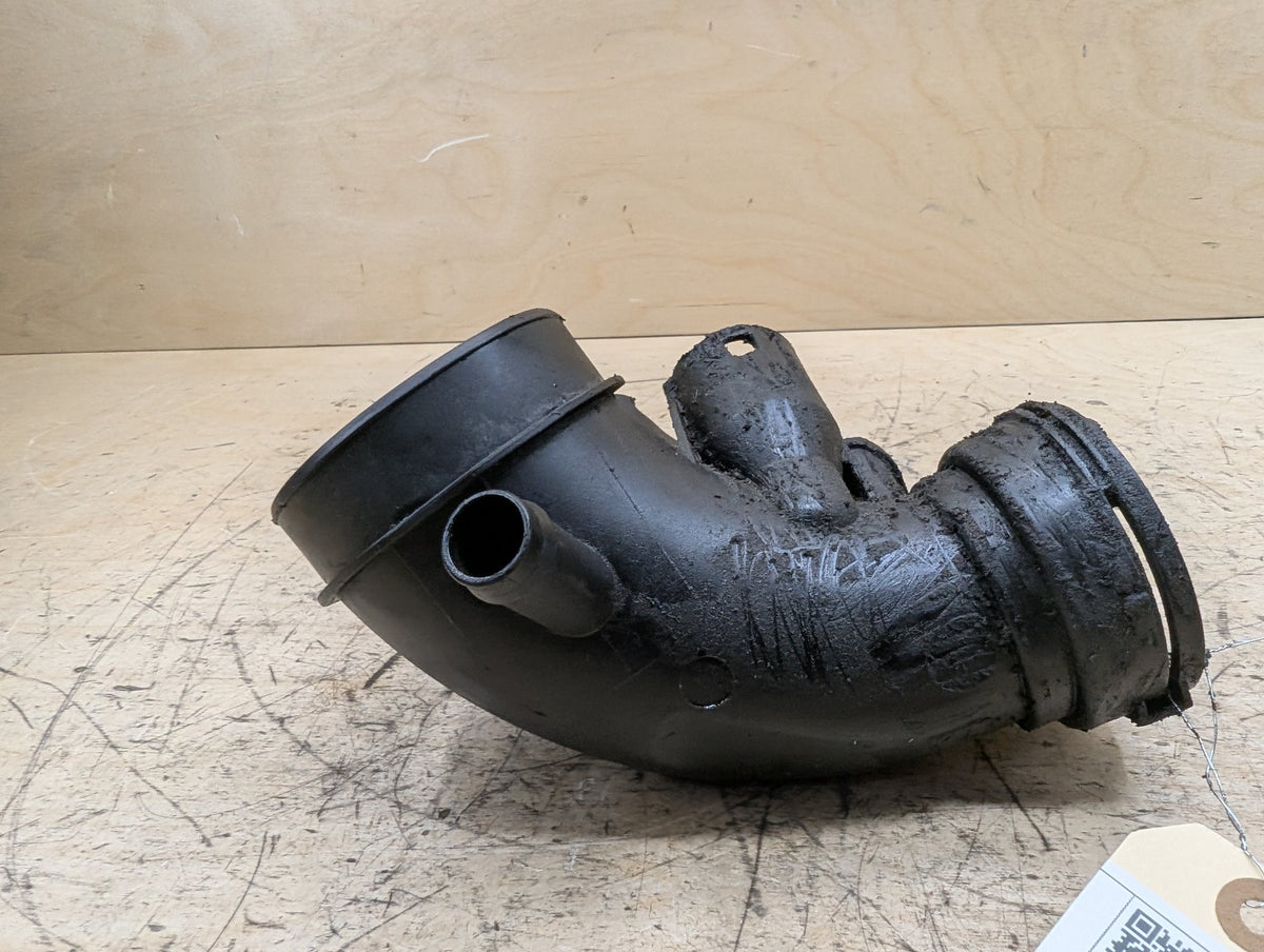 2019-2026 BMW X5 G05 Engine Motor Air Duct Tube Hose 7643302 OEM