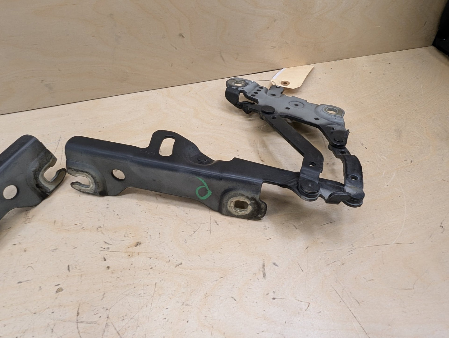 OEM BMW F22 F23 F30 F32 F33 F36 F80 F82 F83 F87 Left Right Side Hood Hinges PAIR