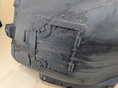 09-11 OEM BMW E90 328 335 Front Right Passenger Fender Liner Wheel Splash Shield
