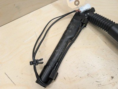 OEM BMW F30 F32 F36 F80 F82 F87 M3 Front Left Driver Seat Belt Buckle Tensioner