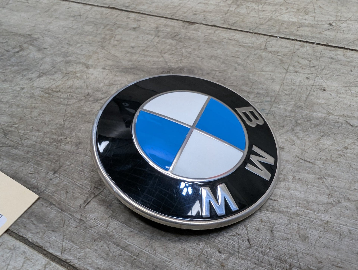 OEM BMW G01 G05 G30 G45 G60 G90 X3 X5 Hood Trunk Emblem Badge Symbol Logo 82mm