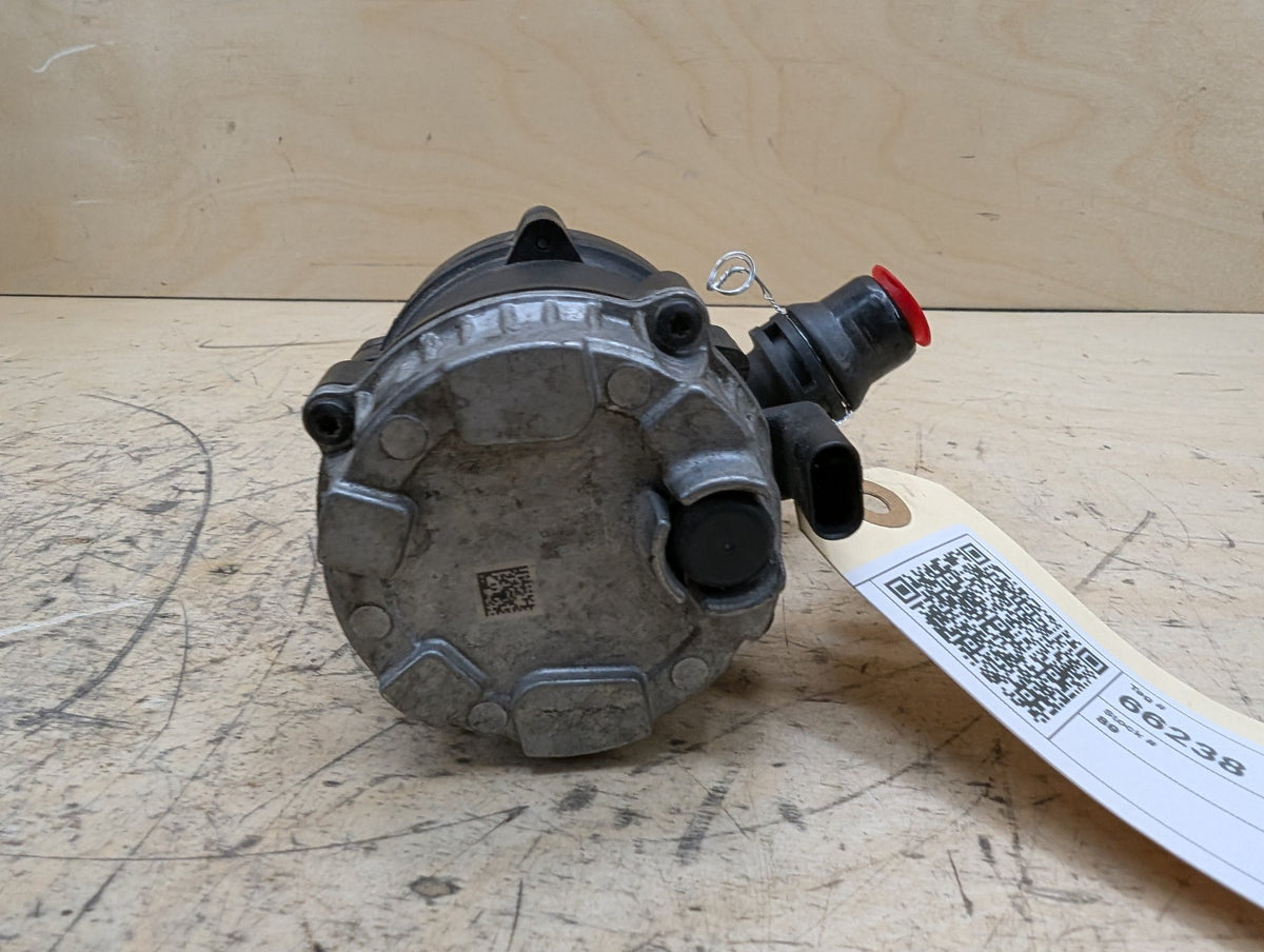 16-24 OEM BMW F90 G11 G12 G30 M5 Engine Electric Auxiliary Water Coolant Pump