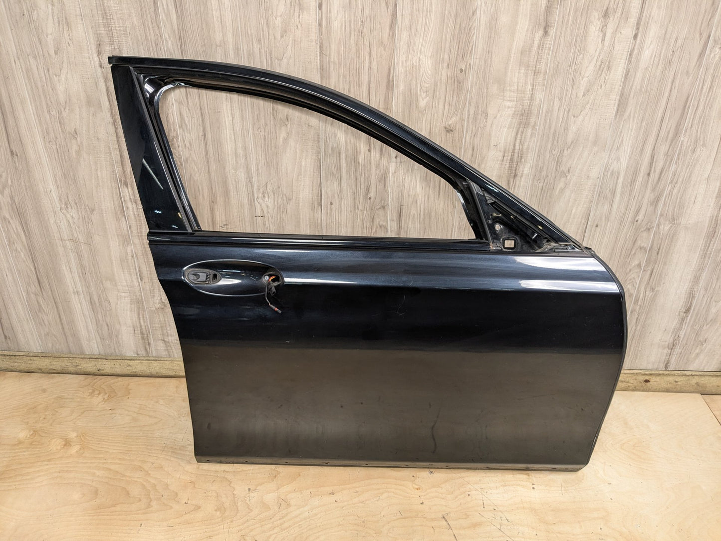 16-22 OEM BMW G11 G12 740 750 M760 Front Right Passenger Door Shell Panel Black 475