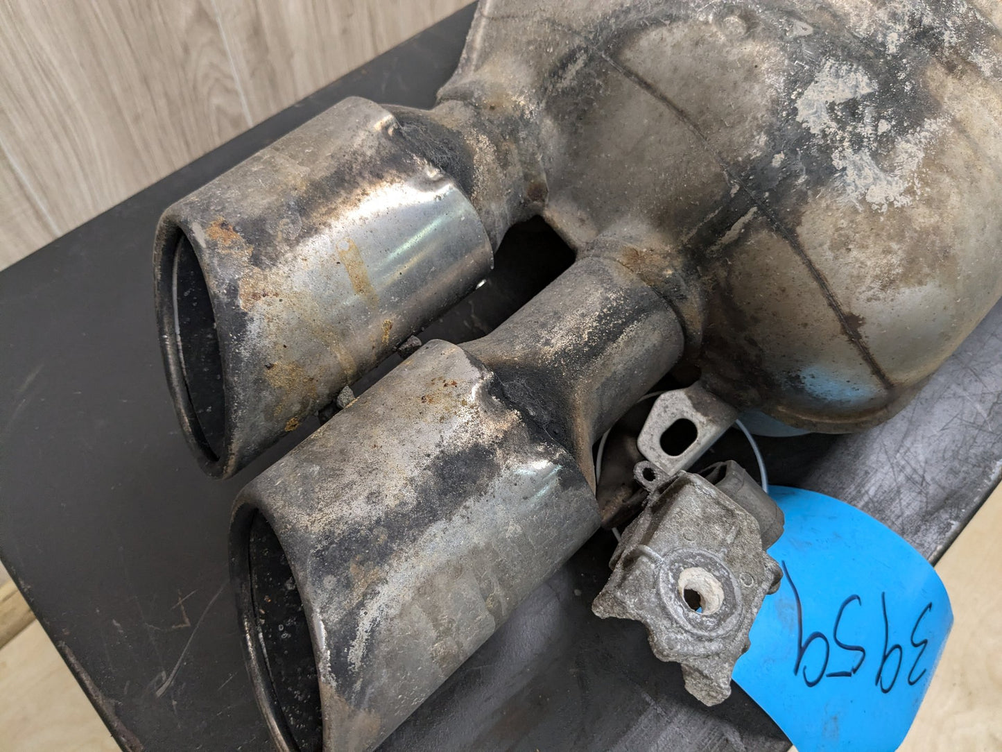 2008 - 2017 Audi S5 8T Rear Exhaust Muffler 8K0253611