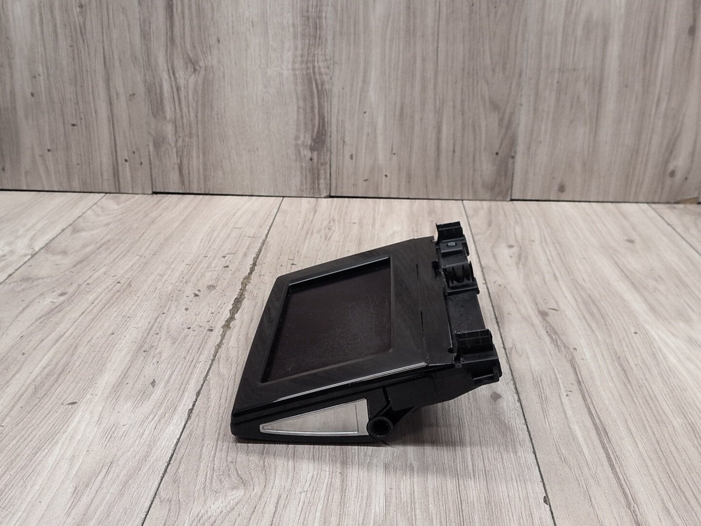 2015-2018 Audi Q3 8U Monitor Display Screen 8U0919603A