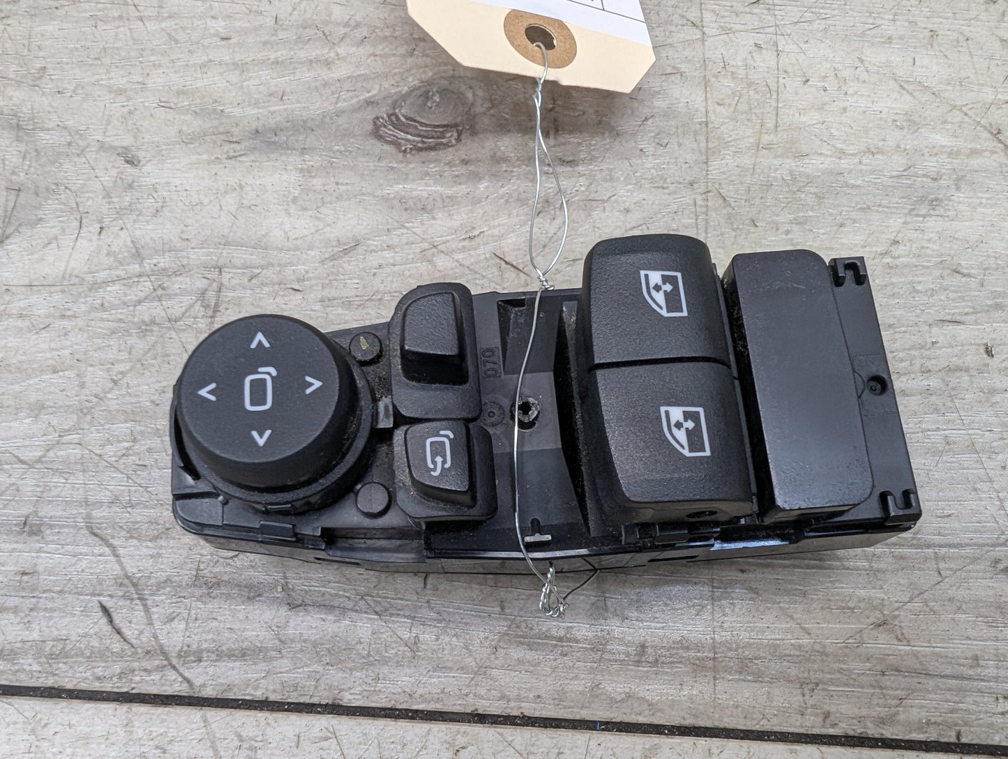 19-25 OEM BMW G15 G22 G82 F92 Front Left Driver Master Door Window Switch Button