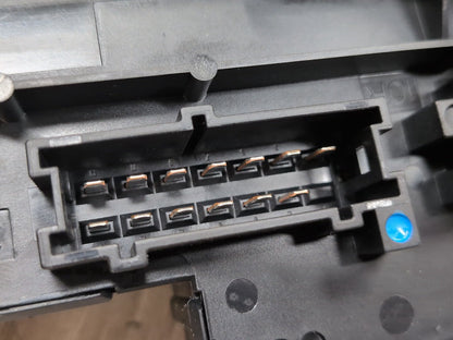 2009-2012 Mercedes-Benz E550 W212 Front Fuse Relay Box Assembly