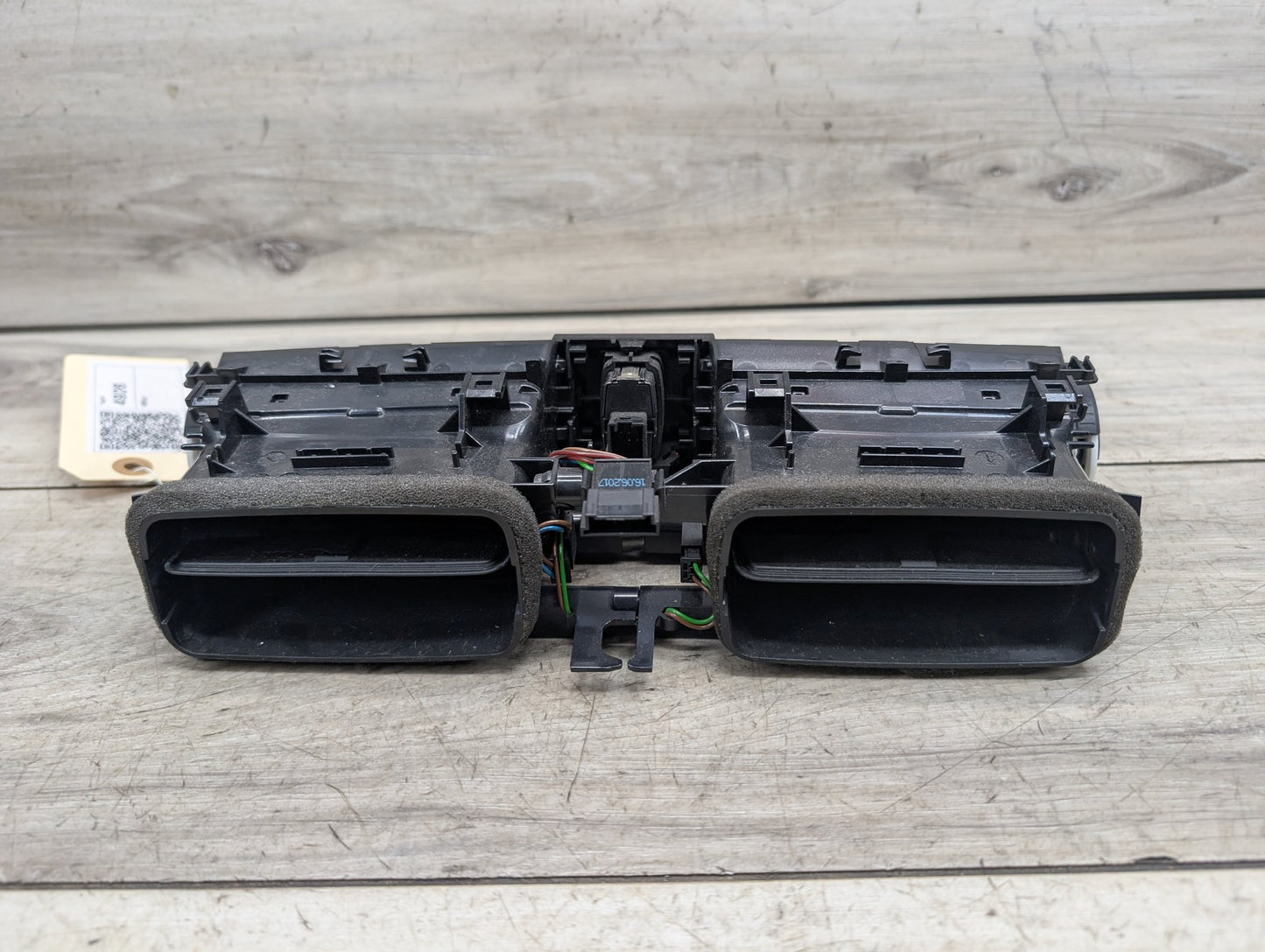 14-20 OEM BMW F22 F30 F32 F36 F80 F82 Front Dash Central Air Vent Grille Black