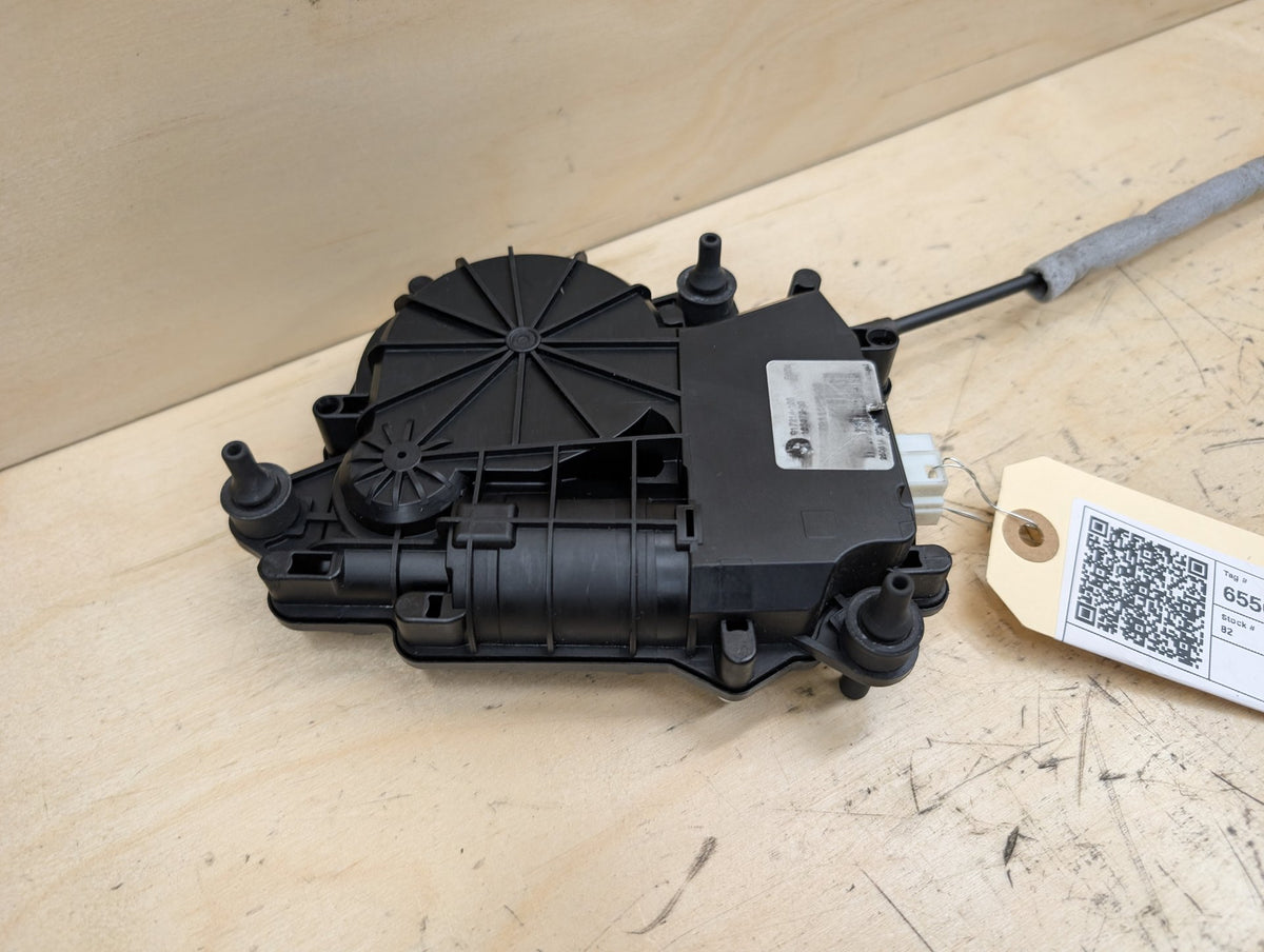 2010-2017 BMW 535i GT xDrive F07 Liftgate Trunk Lid Liftgate Lock Latch Actuator 7211168 OEM