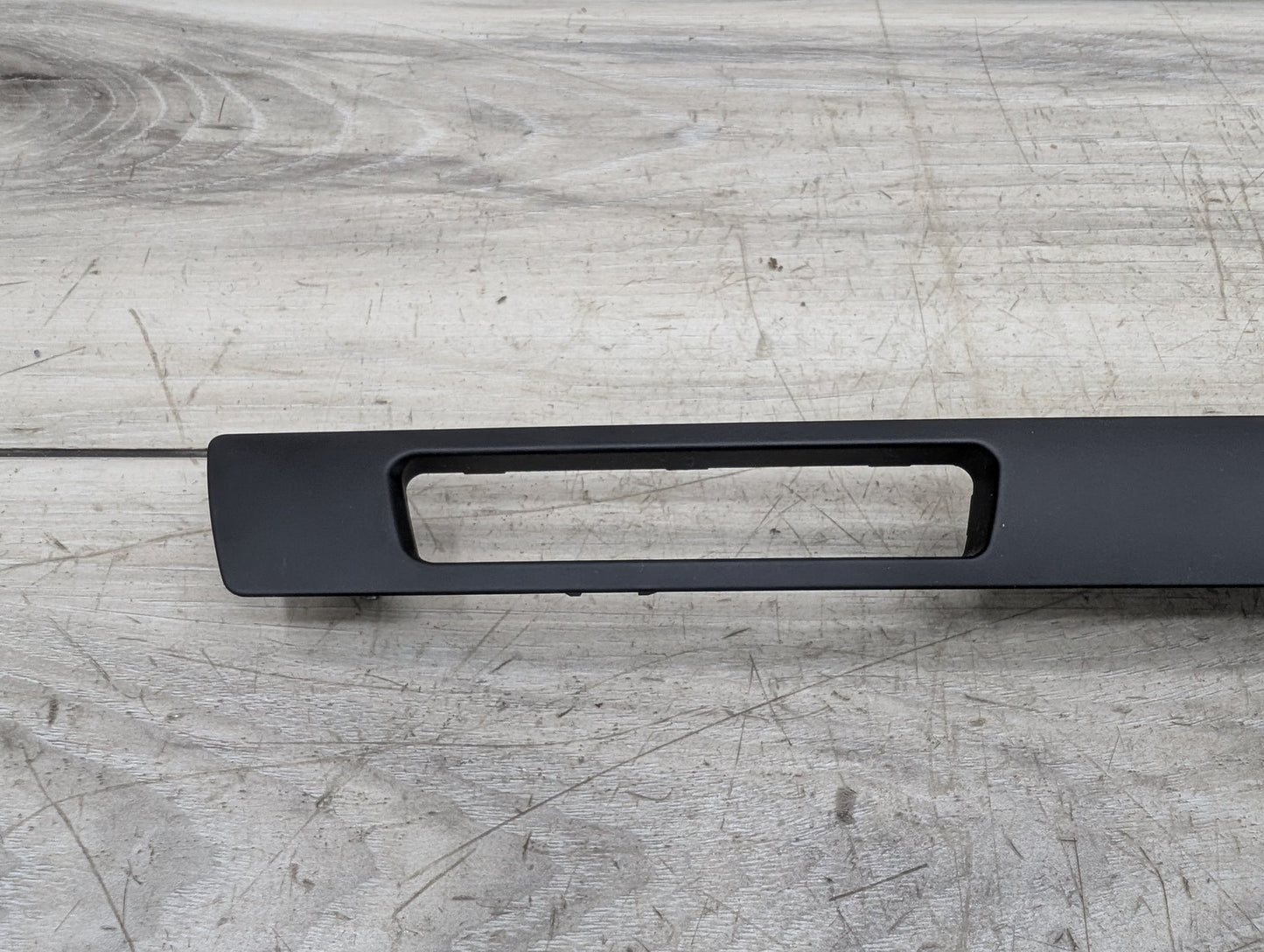 06-13 OEM BMW E90 E92 E93 328 335 M3 Cup Holder Decor Bezel Strip Trim