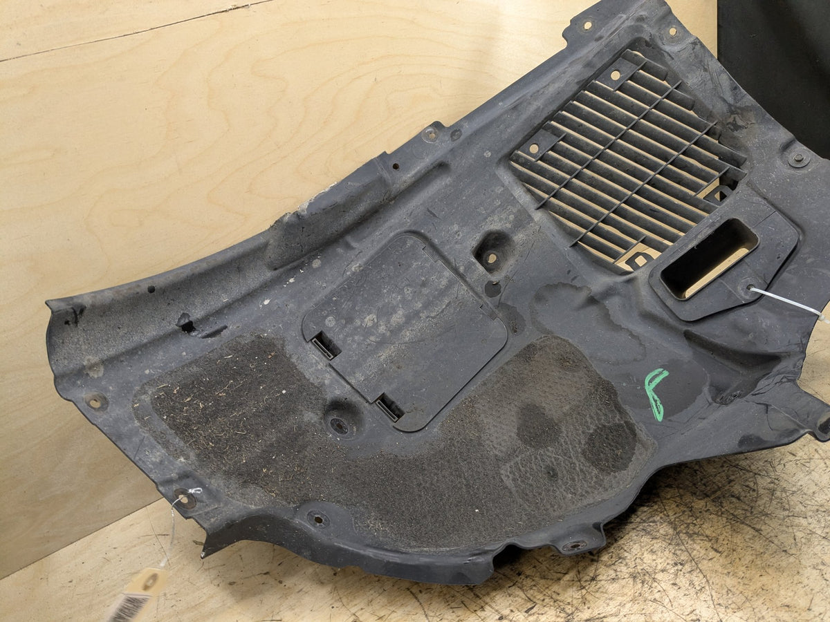 16-19 OEM BMW G11 G12 740 750 Front Right Passenger Fender Liner Splash Shield