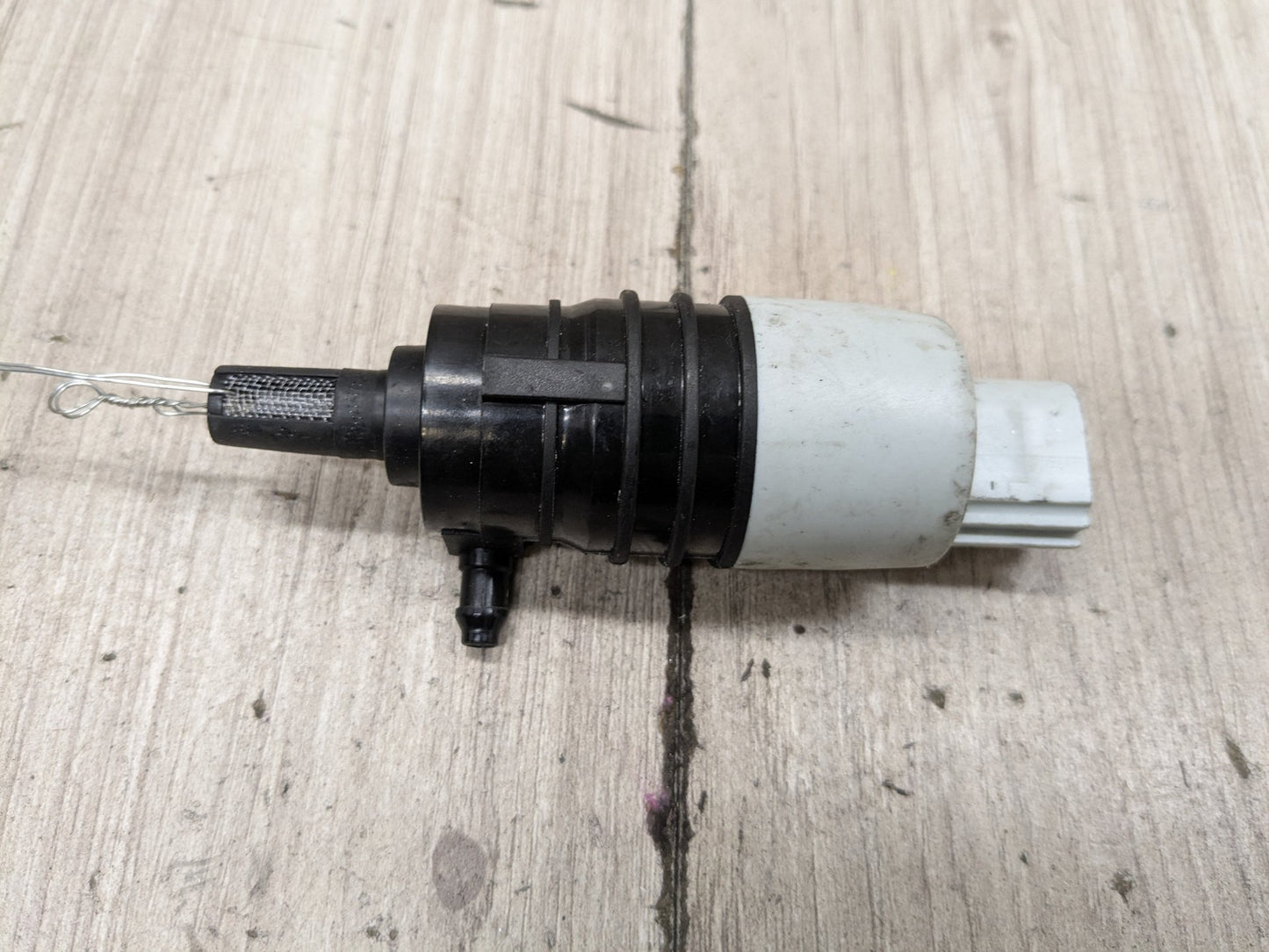 OEM BMW G20 G22 G26 G30 Windshield Washer Pump