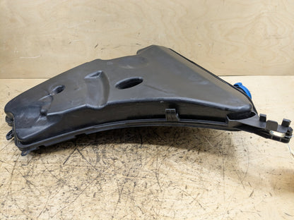 OEM BMW G12 G30 540 M550 750 M760 Windshield Wiper Washer Reservoir Tank Pump
