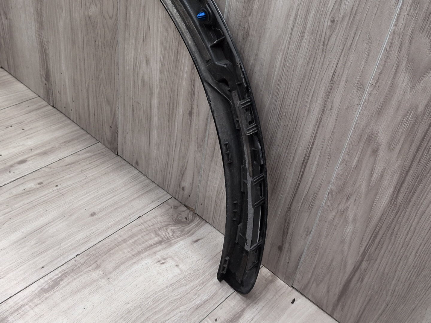 2015-2018 Audi Q3 8U Rear Right Passenger Fender Flare Arch Trim Molding 8U0853818C