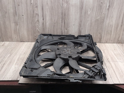 2008-2013 BMW 128i E82 Radiator Fan Shroud Housing w/ Motor 7561713