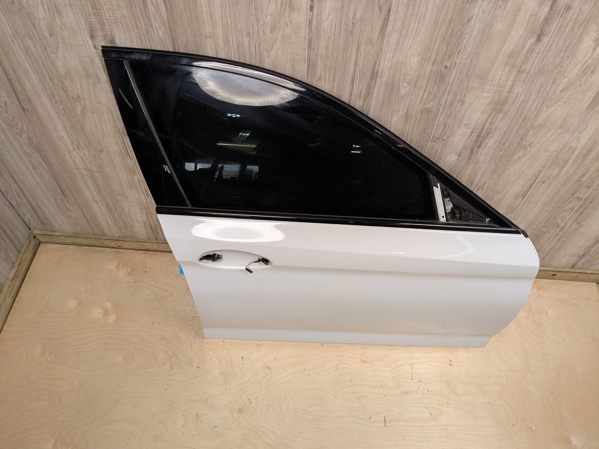 OEM BMW F90 G30 530 540 M550 M5 Front Right Passenger Door Shell Panel