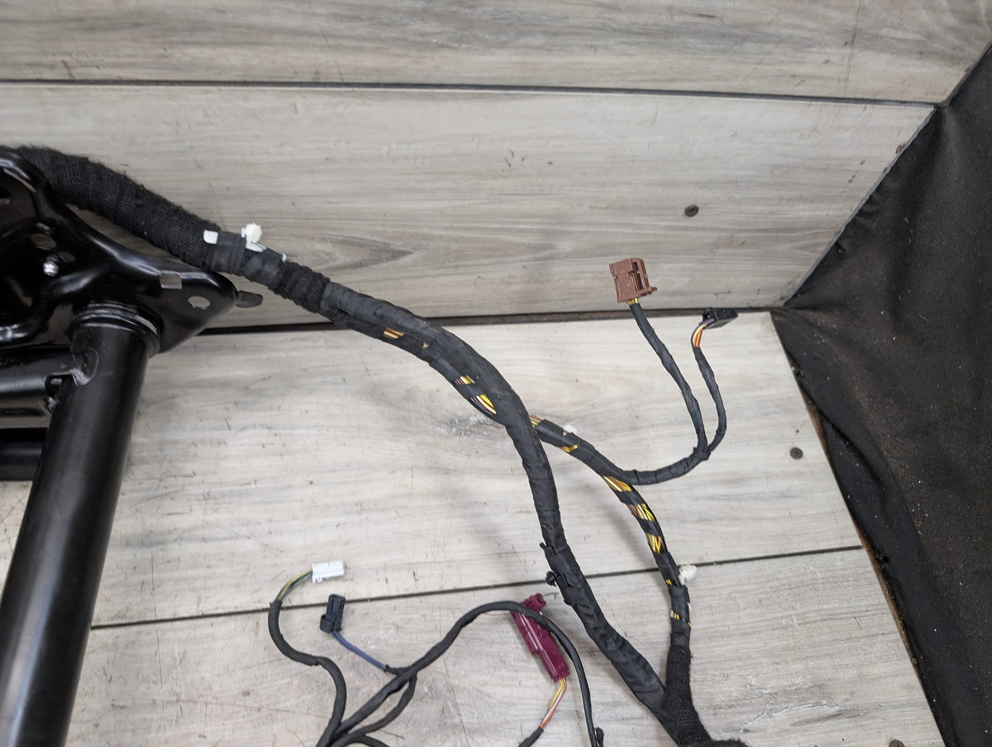 OEM BMW F95 G05 G06 G07 X5 X7 Front Left Driver Seat Lower Track Frame w/ Motors