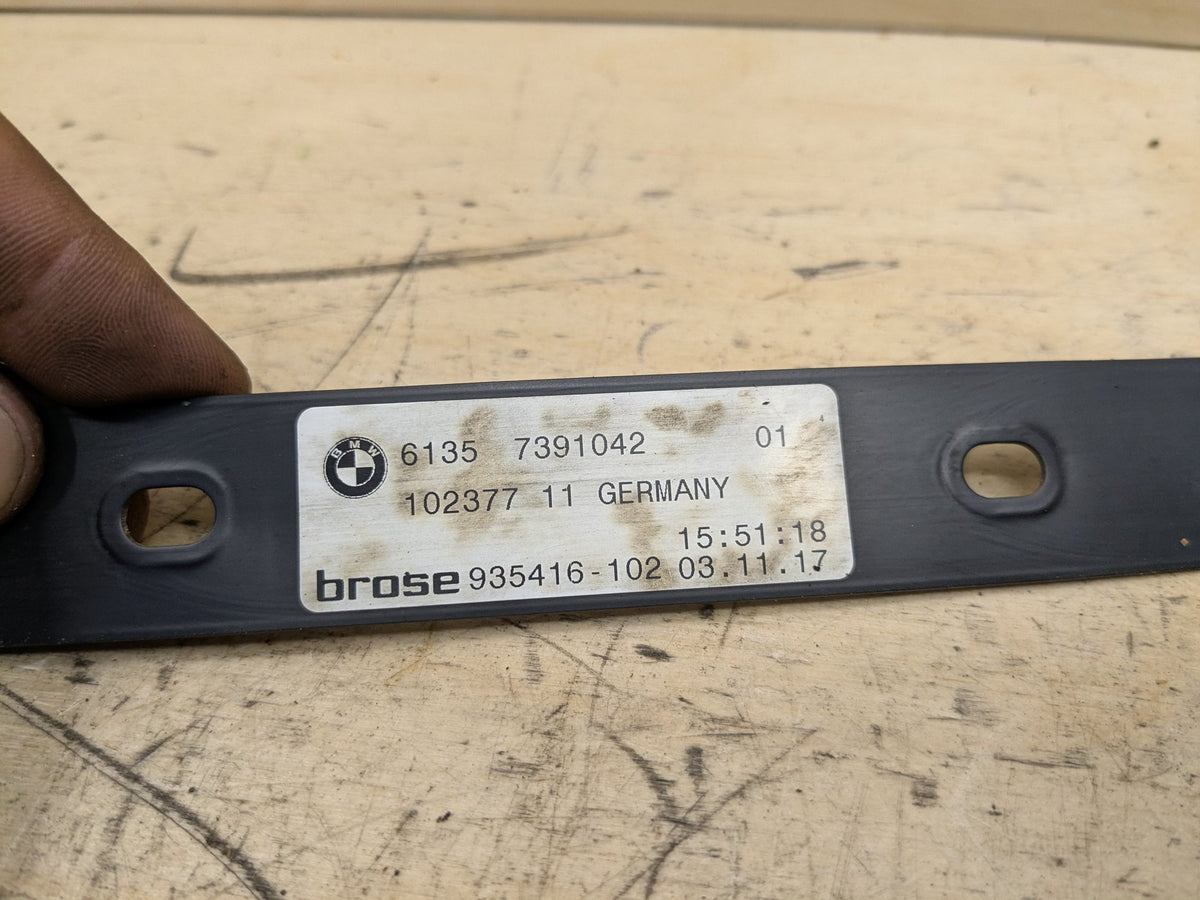 OEM BMW G30 G12 F90 M5 F48 X1 G01 X3 Control Unit Smart Opener Module w/ Sensor