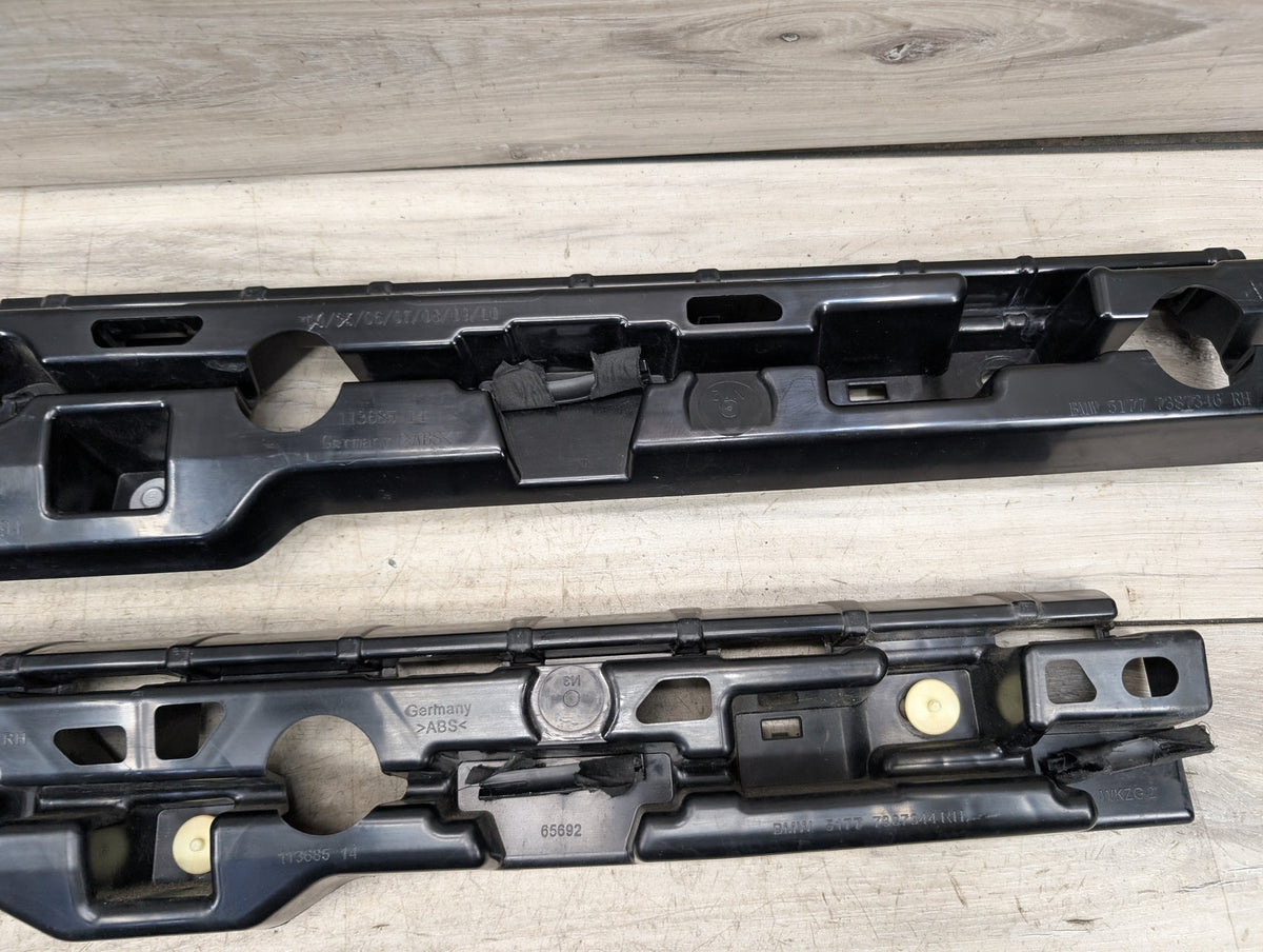 2017-2023 BMW 530i G30 Right Passenger Side Skirt Rocker Panel Brackets SET 7387348 OEM