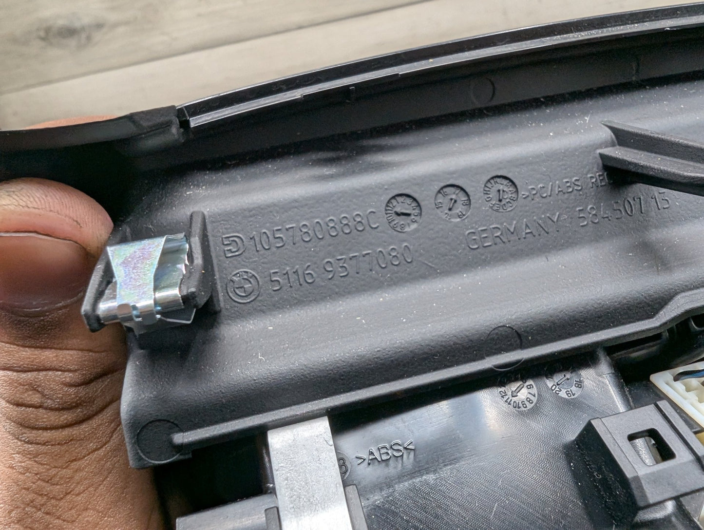 17-20 OEM BMW F90 G30 530 540 M550 M5 Rear Center AC Air Vent Trim Cover Panel