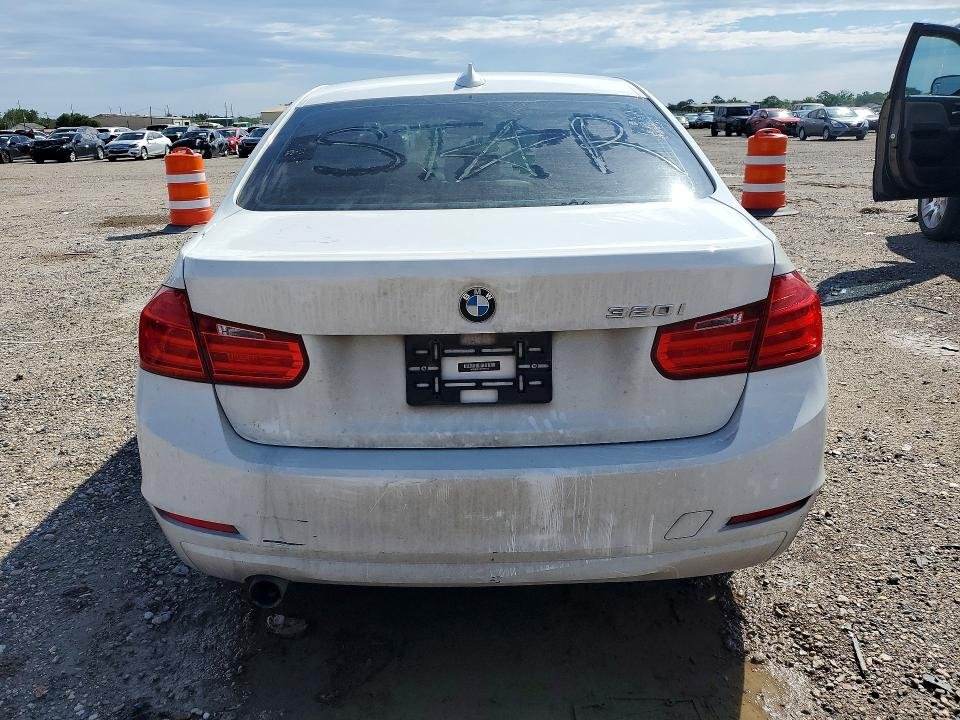 2015 BMW 320i F30 N20B20U0